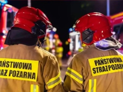 Strażacy walczą z dwoma ogromnymi pożarami. Zamknięta została droga krajowa