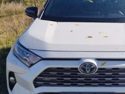 Policjanci z Kłodzka rozbili szajkę złodziei aut! Dwa SUV-y odzyskane po kradzieży w Czechach!