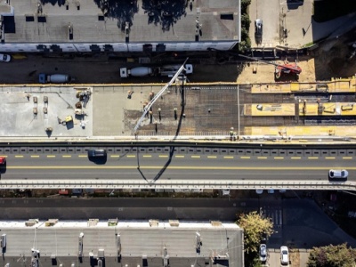 Modernizacja Trasy Łazienkowskiej: na Saskiej Kępie rośnie nowy wiadukt