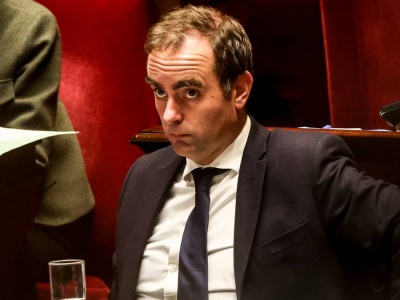 Ważą się losy francuskiego rządu. Są wyniki głosowania