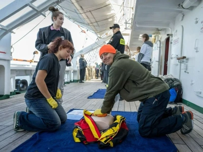 Biją rekord w ratowaniu życia. Tylko połowa Polaków wie, jak to robić