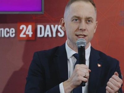 Tomczyk: chcemy mieć polskiego satelitę komunikacyjnego