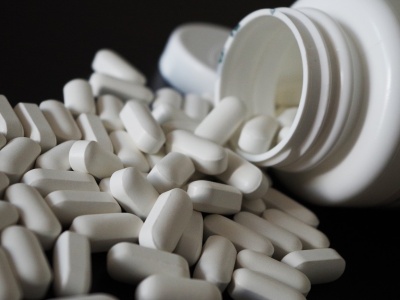 Śrem: 41-latka wykorzystywała dane innych osób, by wyłudzić recepty na leki psychotropowe. Usłyszała ponad 600 zarzutów