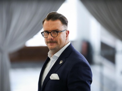 Mejza zapłaci mandat i 2,5 tys. na ofiary wypadków. Przestraszył się, że wyrzucą go …