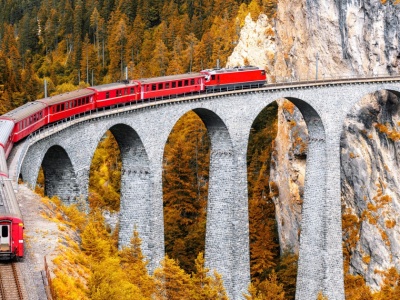 Niezwykły popis braku kultury w szwajcarskim pociągu. 