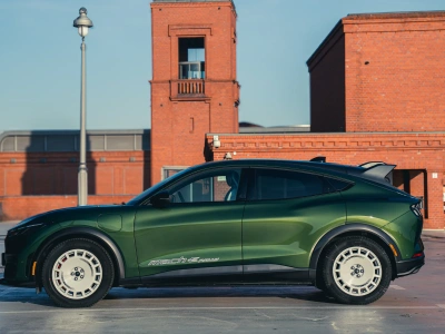 Do 2028 r. sprzedaż elektryków w Europie będzie większa niż aut spalinowych