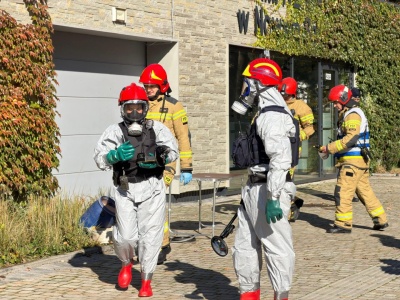 Ośrodek dla uchodźców w nowosądeckim amfiteatrze? Tak dziś ćwiczyli strażacy