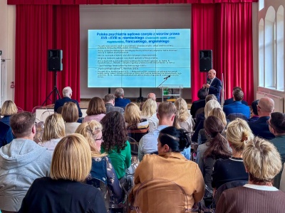 „Ludzie przestali się wstydzić”. Dyskusja o zdrowiu psychicznym na konferencji w Świeciu