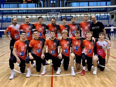 Kadrowa rewolucja w siatkarskich drużynach z Kęt – FOTO