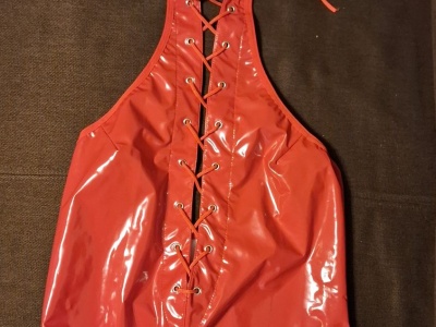 Wysłali syna do paczkomatu po przesyłkę z ćwiczeniami szkolnymi. Wrócił z paczką bielizny erotycznej