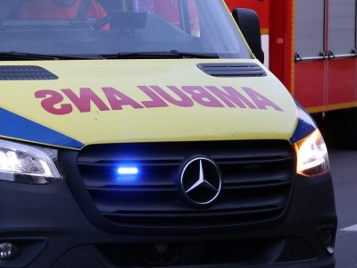 Czołowe zderzenie dwóch pojazdów w Nowinach pod Lublinem. Dwie osoby poszkodowane