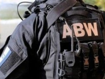 Siemoniak proponuje nowy mechanizm kontroli dostępu do informacji niejawnych