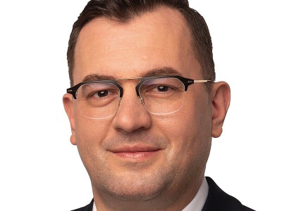 Niskie ceny płodów rolnych: Minister rolnictwa śle pisma do UOKiK, ten odpowiada, że to minister ma narzędzia, by interweniować