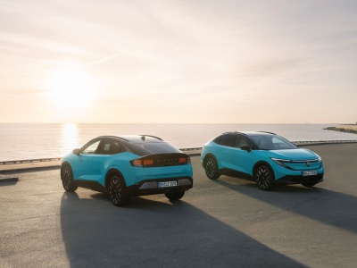 Nowy Nissan Leaf z 622 km zasięgiem i futurystyczny designem