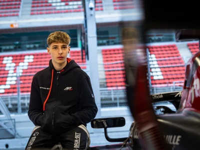 17-letni Polak zachwycił na testach F3. Świetne wieści z Barcelony