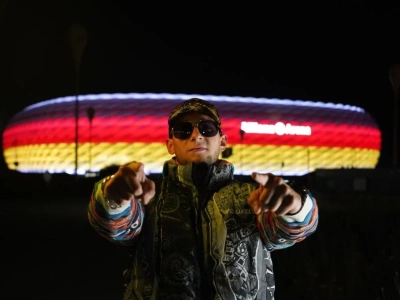 Boski Heniek i premiera pt. „Bujana”. Kolejny taneczny hit!