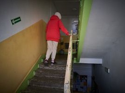 Skrajne ubóstwo się zmniejsza, ale ciągle prawie milion osób nie dostaje pomocy