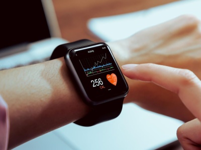 Smartwach, czy gotówka za konto?