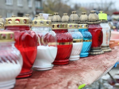 Ten wyjątkowy produkt znów jest hitem. Polacy kupują go przed Wszystkimi Świętymi na potęgę