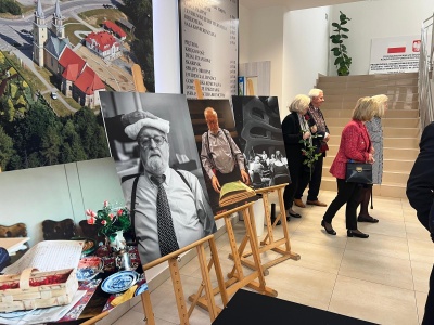 Szkoła w Trzcianie z imieniem Pendereckiego. Jego żona nie kryła wzruszenia