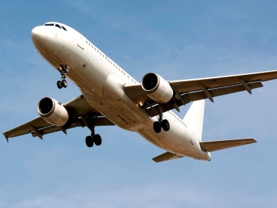 Rewolucja w tanich liniach lotniczych. Podróżni dostaną darmowe jedzenie i picie