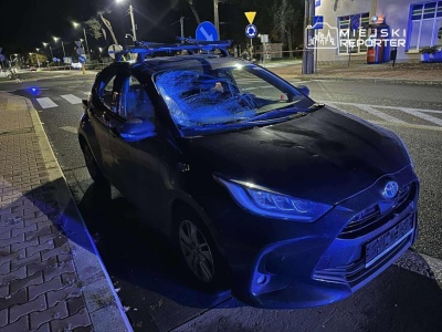 Rowerzysta potrącony na pasach. Mężczyzna jest w ciężkim stanie. Na miejscu śmigłowiec LPR