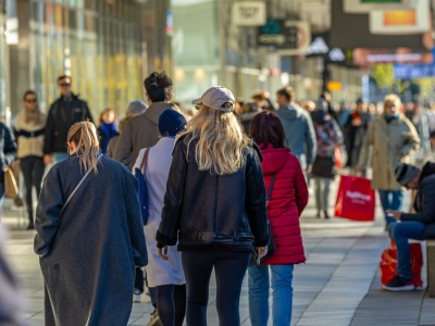 Miliardy złotych od polskich migrantów. Zamiast powrotów, multum przelewów