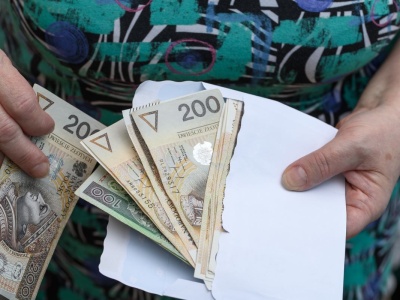 Dostawała za niską emeryturę. Wygrała 24 tys. odszkodowania. 