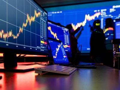 Nie było dnia bez rekordu na złocie, a inflacja utrzymała się poniżej 3 proc. Tydzień na wykresach