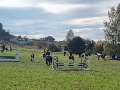 Hubertus w Olsztynie. Święto jeźdźców, koni i dobrej zabawy pod zamkiem
