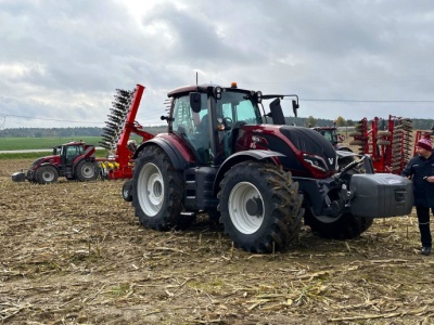 To najchętniej kupowany ciągnik w Valtrze. Decyduje cena czy technologia?