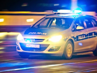 Groźny wypadek w centrum Warszawy. Czterech policjantów trafiło do szpitala