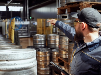 Gigant piwa zwalania grupowo pracowników. Setki etatów do likwidacji