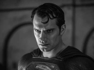 Henry Cavill jako Człowiek ze stali. Zack Snyder pokazał nowe genialne zdjęcie