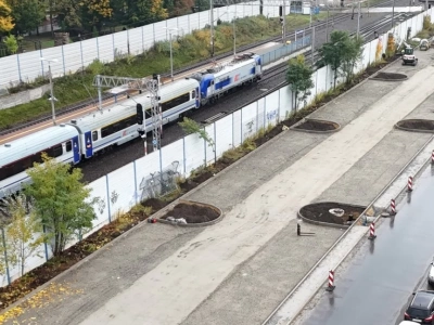 Nowe parkingi przy stacjach kolejowych