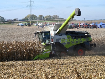 W niedzielę odbędzie się pokaz zbioru kukurydzy i uprawy roli 