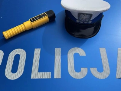 Niebezpieczna nocna jazda. Świadek ujął pijanego kierowcę