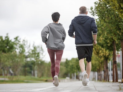 Więcej ruchu, mniej zwolnień lekarskich. Aktywni pracownicy to korzyść dla pracodawców