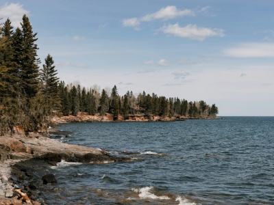 Nie ma w nim ani grama zanieczyszczeń. Polacy jeżdżą nad Niegocin, a tam? Szokująca różnica