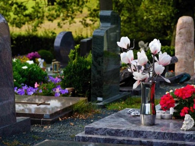 Ostatni adres Polaka. I to wcale nie za darmo