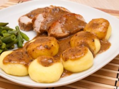 Kluski robię z 3 składników. Nie używam ani mąki, ani skrobi