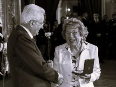 Zrewolucjonizowała edukację. Nie żyje Mamma Erasmus