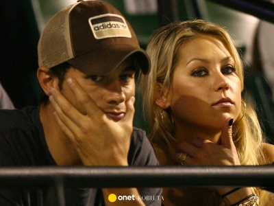 Co się stało z Anną Kurnikową? Mur jej rezydencji ma 5 m wysokości