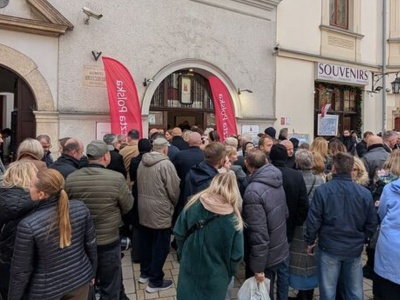 Poczta Polska. W Krakowie otwarto specjalny punkt