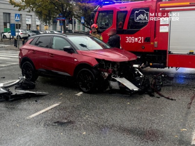 Wymuszenie pierwszeństwa na Puławskiej. Zderzenie Toyoty z Oplem