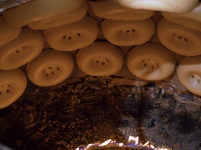 „Chleb to sens naszego życia”. W tej piekarni powstaje 8000 bochenków dziennie