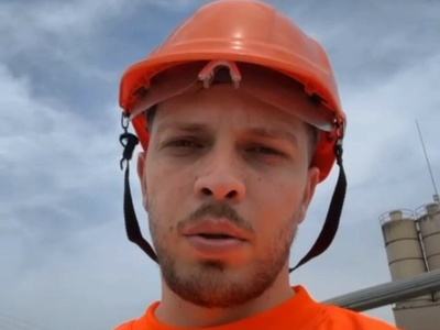 Miał zrobić wielką karierę, teraz pracuje jako robotnik budowlany