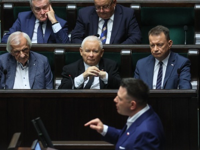 Jarosław Kaczyńskim kontra Sławomir Mentzen. O co idzie gra?