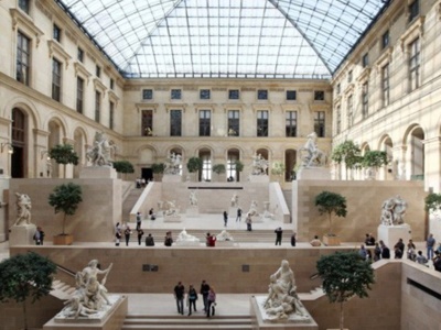 Napad rabunkowy na Luwr. Słynne muzeum zostało zamknięte