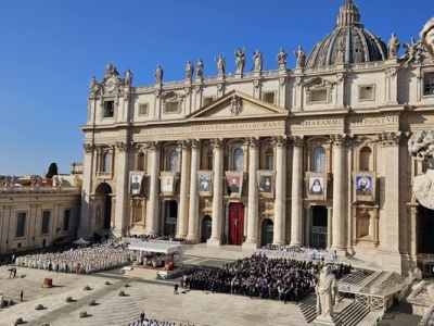 Kościół ma siedmioro nowych świętych z czterech kontynentów